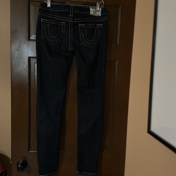 Gently used - Picture 2 of 4